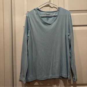 Croft & Barrow Light Blue V-neck Long Sleeve T-Shirt - Size Large